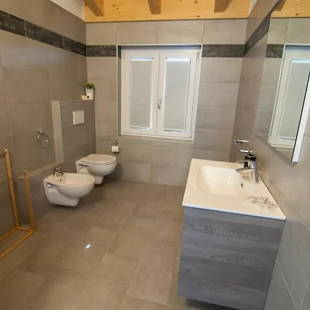 Attico Bella Vista 두비노